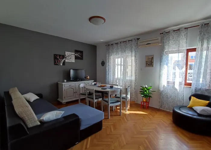 Apartments F&M